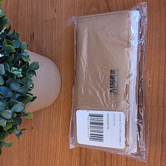 AIMEE KESTENBERG Leather Sovana Foldover Slim Wallet - Picture 6 of 6